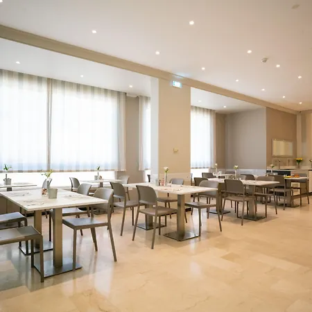 Radar Hotell 3*
