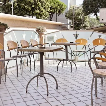 Radar Hotell 3*