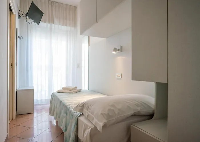 雷达酒店 3* 里米尼